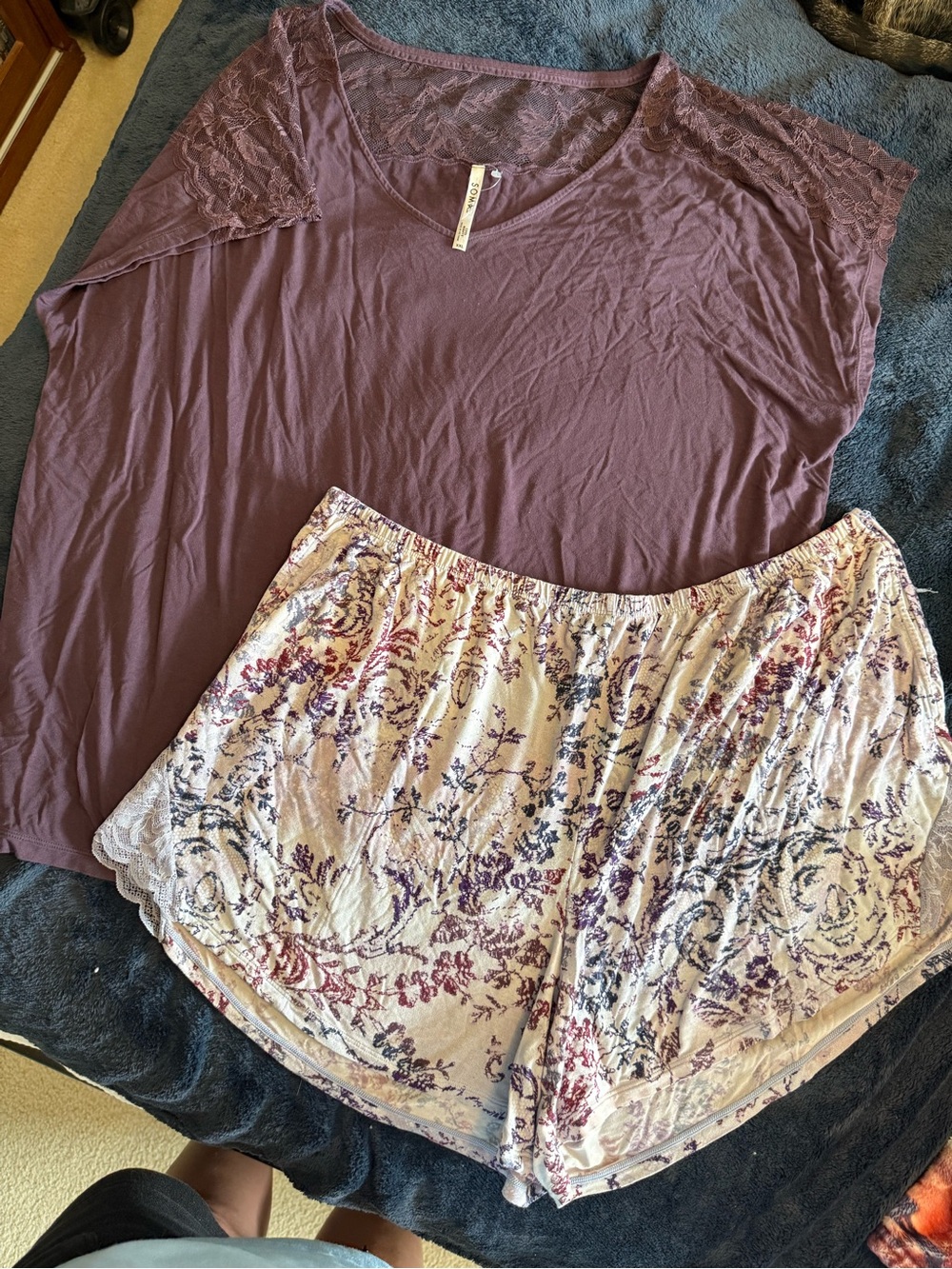 Soma Mauve Lace-Trim Sleep Tee with Cream Floral Shorts
